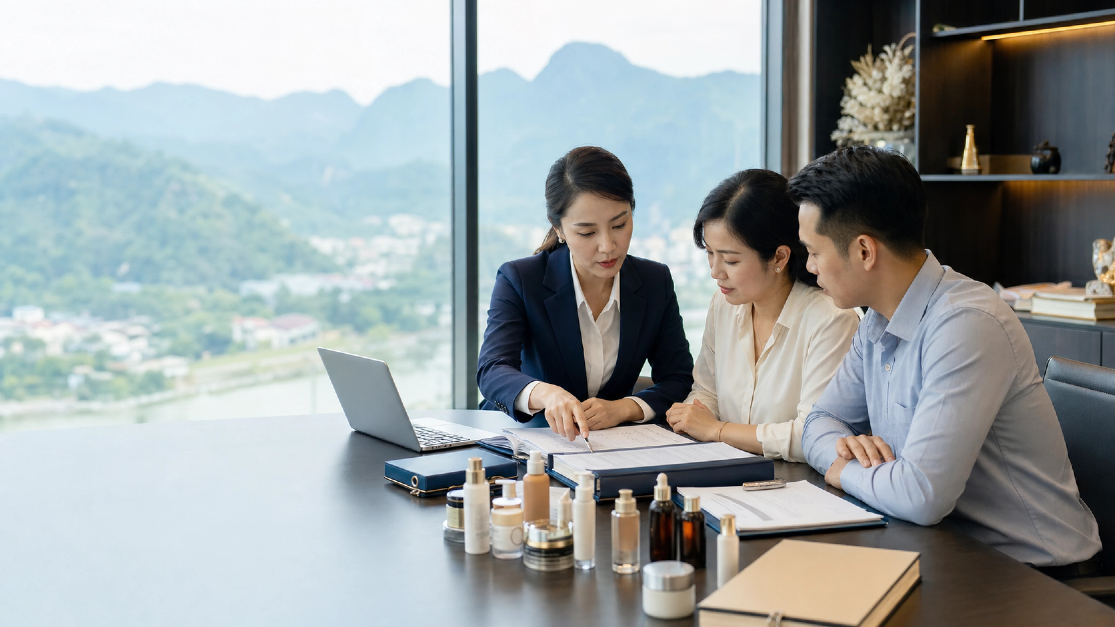 Công bố mỹ phẩm với hồ sơ sản phẩm và quy trình kiểm soát pháp lý